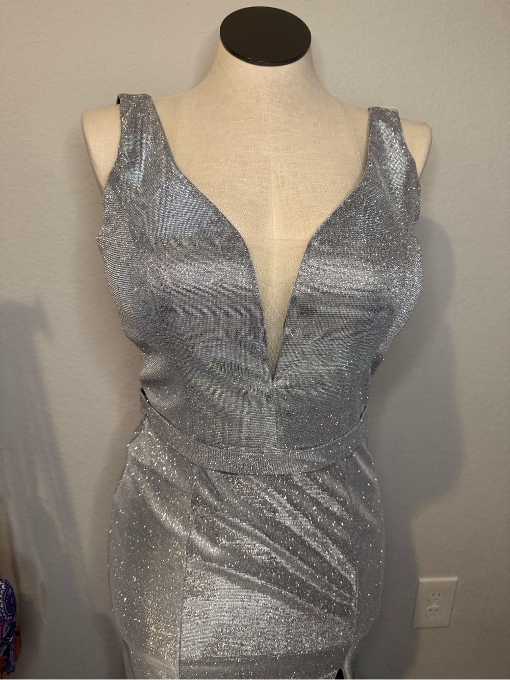 Silver Sparkle Deep-V Women’s Evening Dress